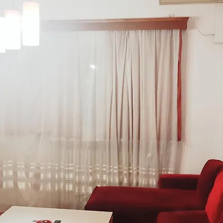 Hospitality Centrum - Nicolae Iorga דירה *